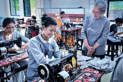 家庭管理を伝授　ネパール・ルンビニの女性たちを支援